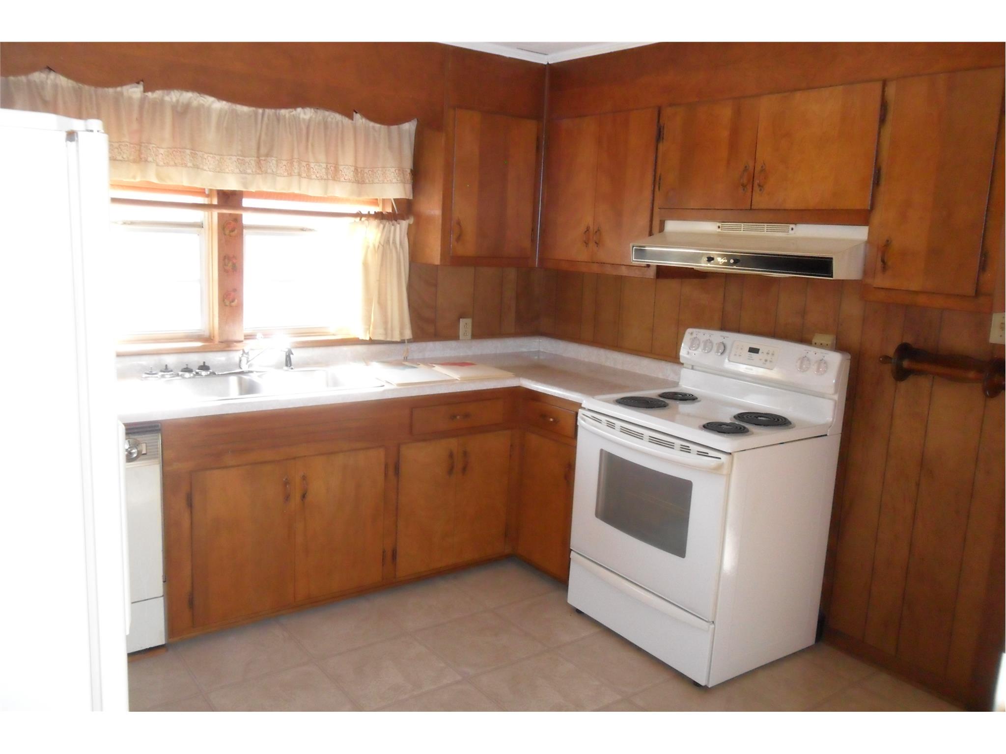 281 Harris St, Toccoa, GA 30577 photo 6