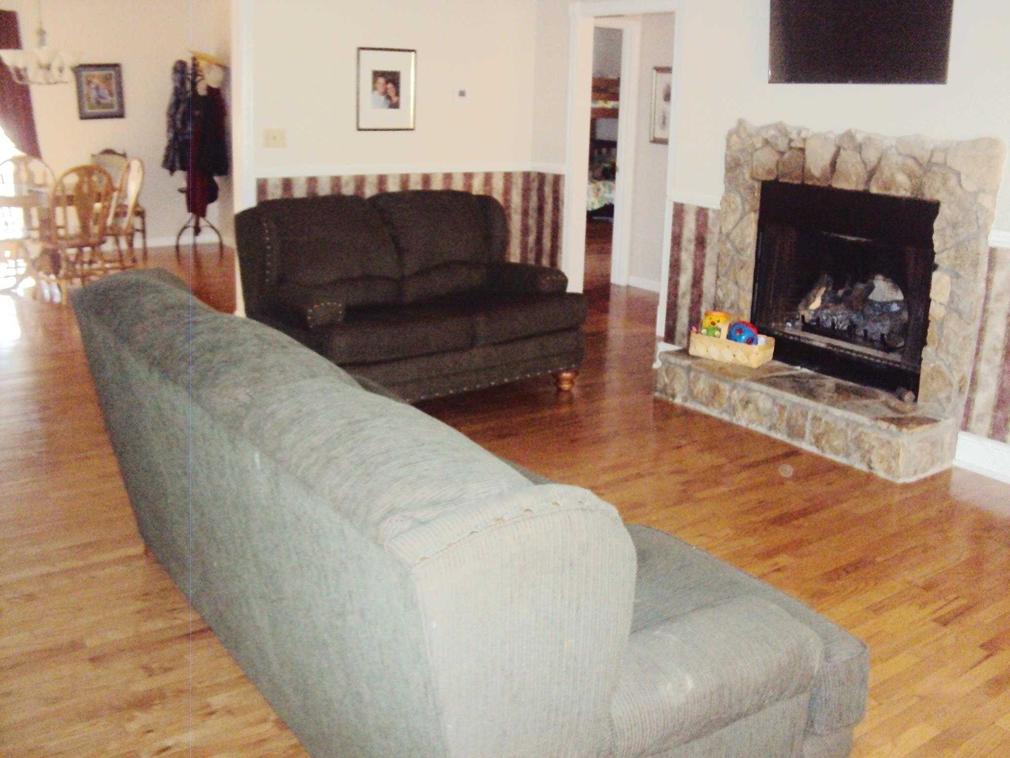 110 Turkey Point Dr, Lagrange, GA 30240 photo 2