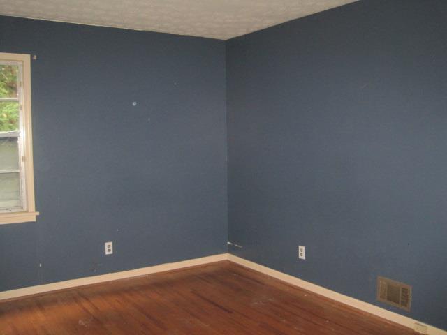 6111 Castleton Ln, Forest Park, GA 30297 photo 5