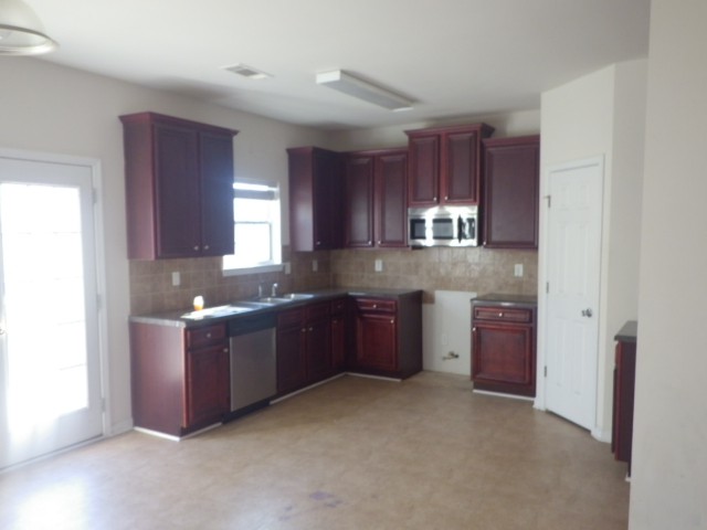 1249 Tree Leaf Ln, Conyers, GA 30012 photo 12