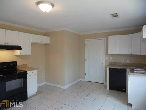20 Forest Lake Dr, Covington, GA 30016 photo 8