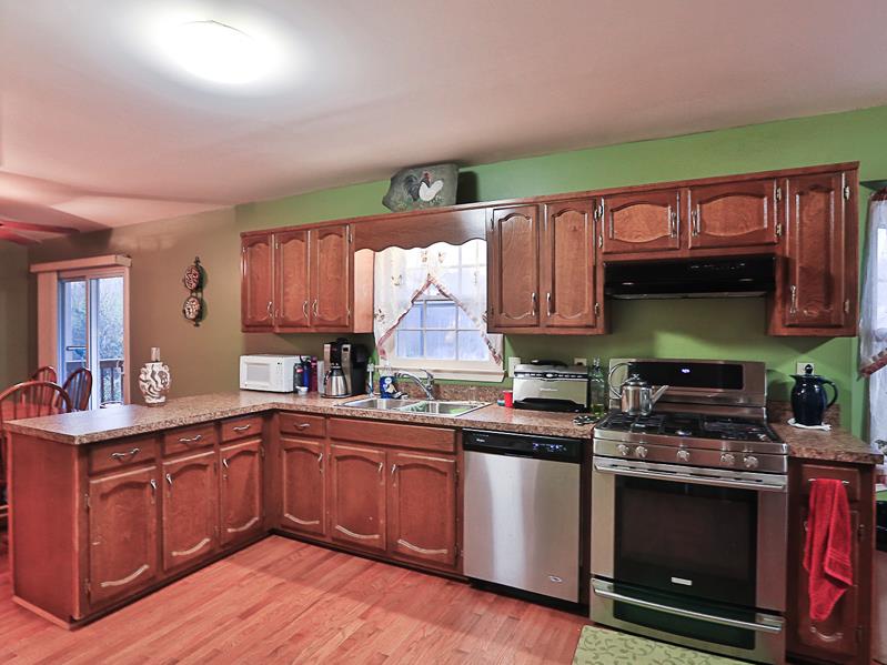  296 Aspen Lake Dr W, Newnan, GA 30263 photo 5
