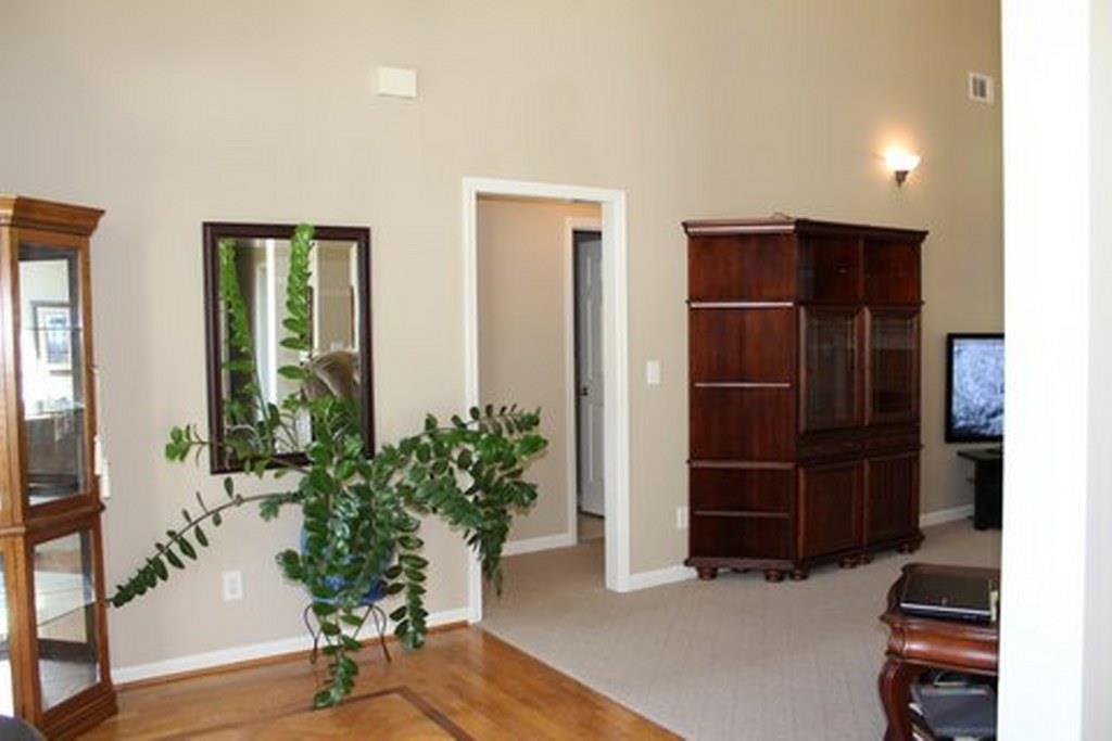 1046 Regency Dr, Acworth, GA 30102 photo 2