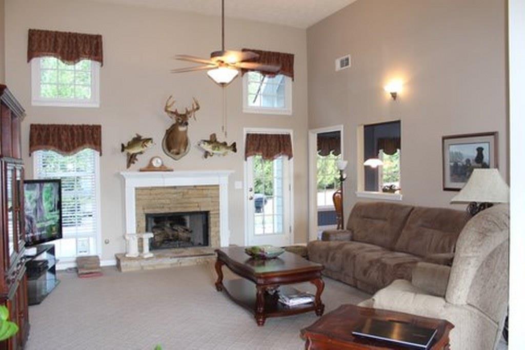 1046 Regency Dr, Acworth, GA 30102 photo 3