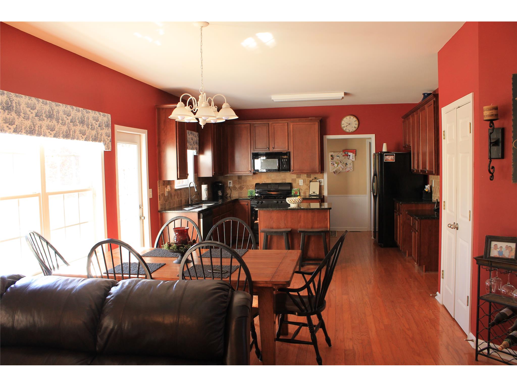 1048 Mitford Ln, Dacula, GA 30019 photo 8