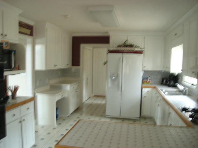 145 Brennan Dr, Tyrone, GA 30290 photo 8