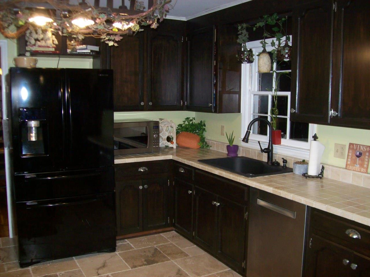 306 Ridgeway Cir, Cornelia, GA 30531 photo 2