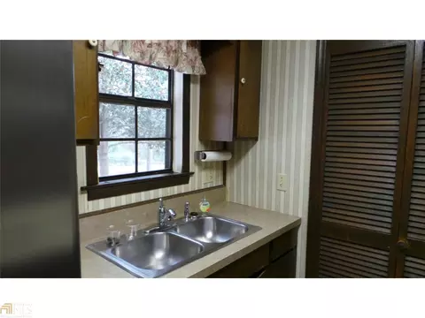 206 W Lakeview Dr, Lagrange, GA 30240 photo 4