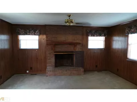 206 W Lakeview Dr, Lagrange, GA 30240 photo 2