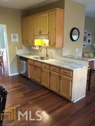 4069 Riverstone Dr, Suwanee, GA 30024 photo 6