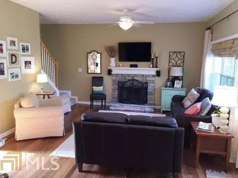 4069 Riverstone Dr, Suwanee, GA 30024 photo 2