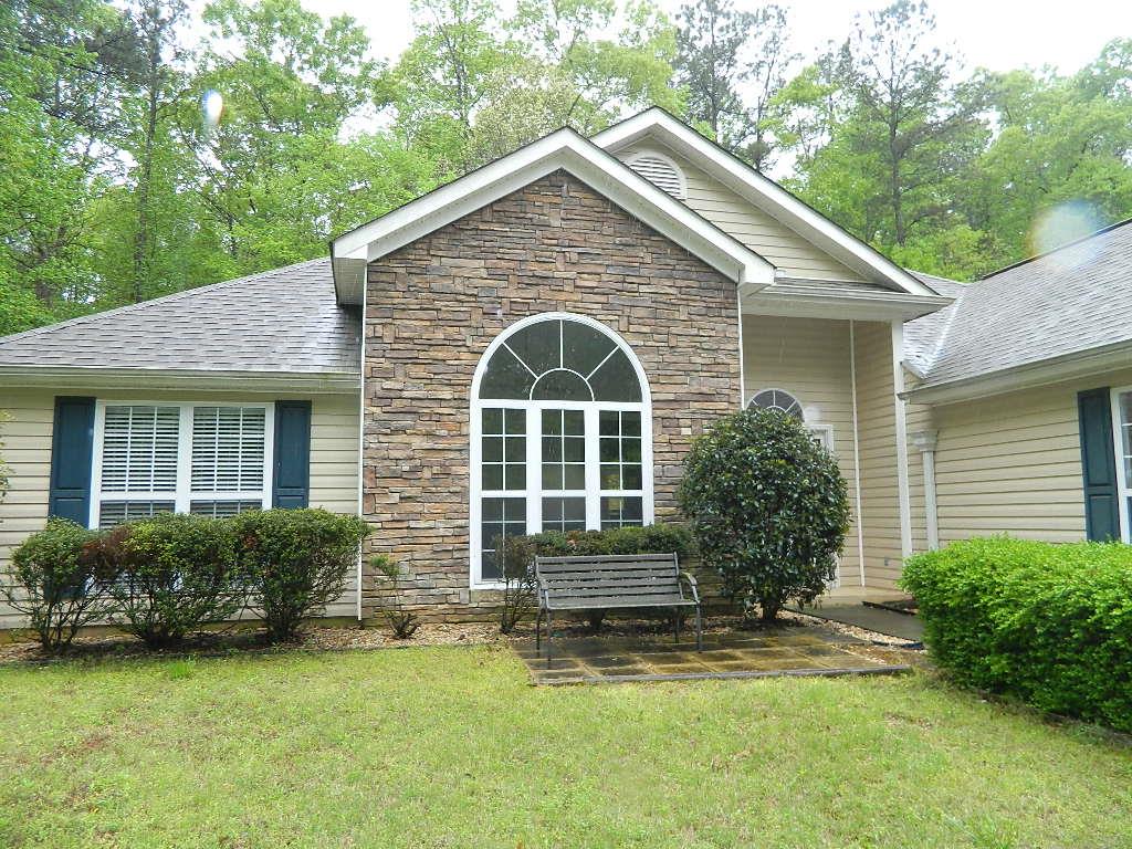107 Highland Pointe Dr, Lagrange, GA 30240 photo 1
