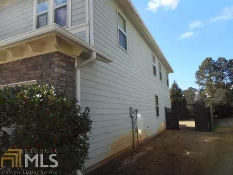 4355 Alysheba Dr, Fairburn, GA 30213 photo 2