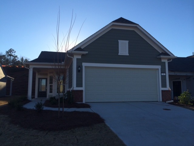 391 Sandy Spring Dr, Griffin, GA 30223 photo 1