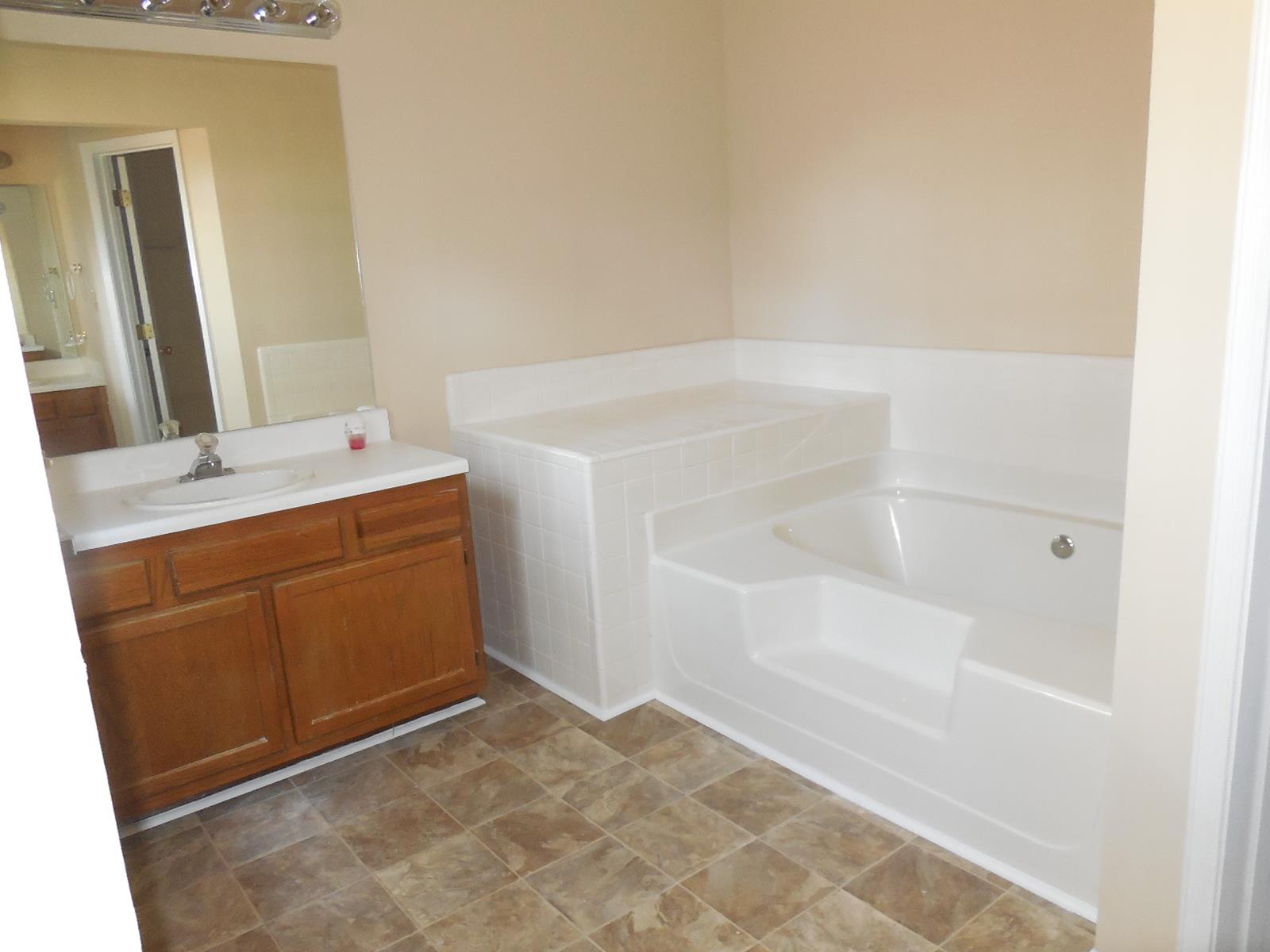 1624 Glynn Ct, Hampton, GA 30228 photo 7