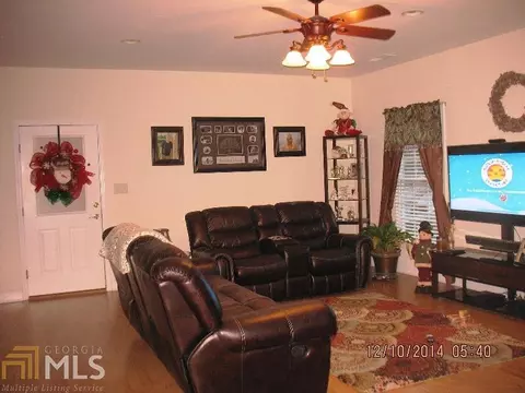 803 Rosedale St, Toccoa, GA 30577 photo 2