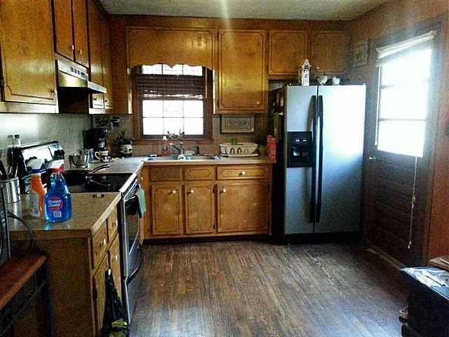 56 Maplewood Trl, White, GA 30184 photo 4