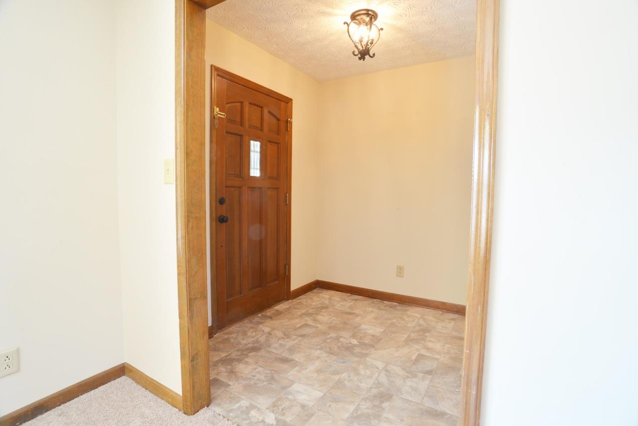 801 Tyrone Rd, Tyrone, GA 30290 photo 4
