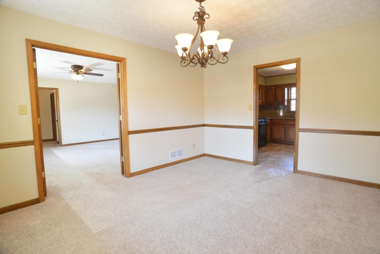 801 Tyrone Rd, Tyrone, GA 30290 photo 8