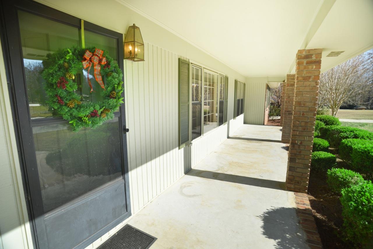801 Tyrone Rd, Tyrone, GA 30290 photo 3