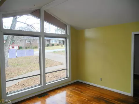 6797 Darrell Ct, Morrow, GA 30260 photo 3