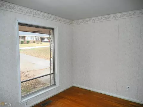 6797 Darrell Ct, Morrow, GA 30260 photo 4