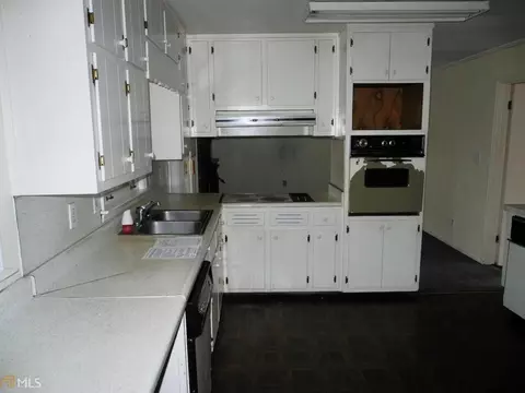 6797 Darrell Ct, Morrow, GA 30260 photo 6
