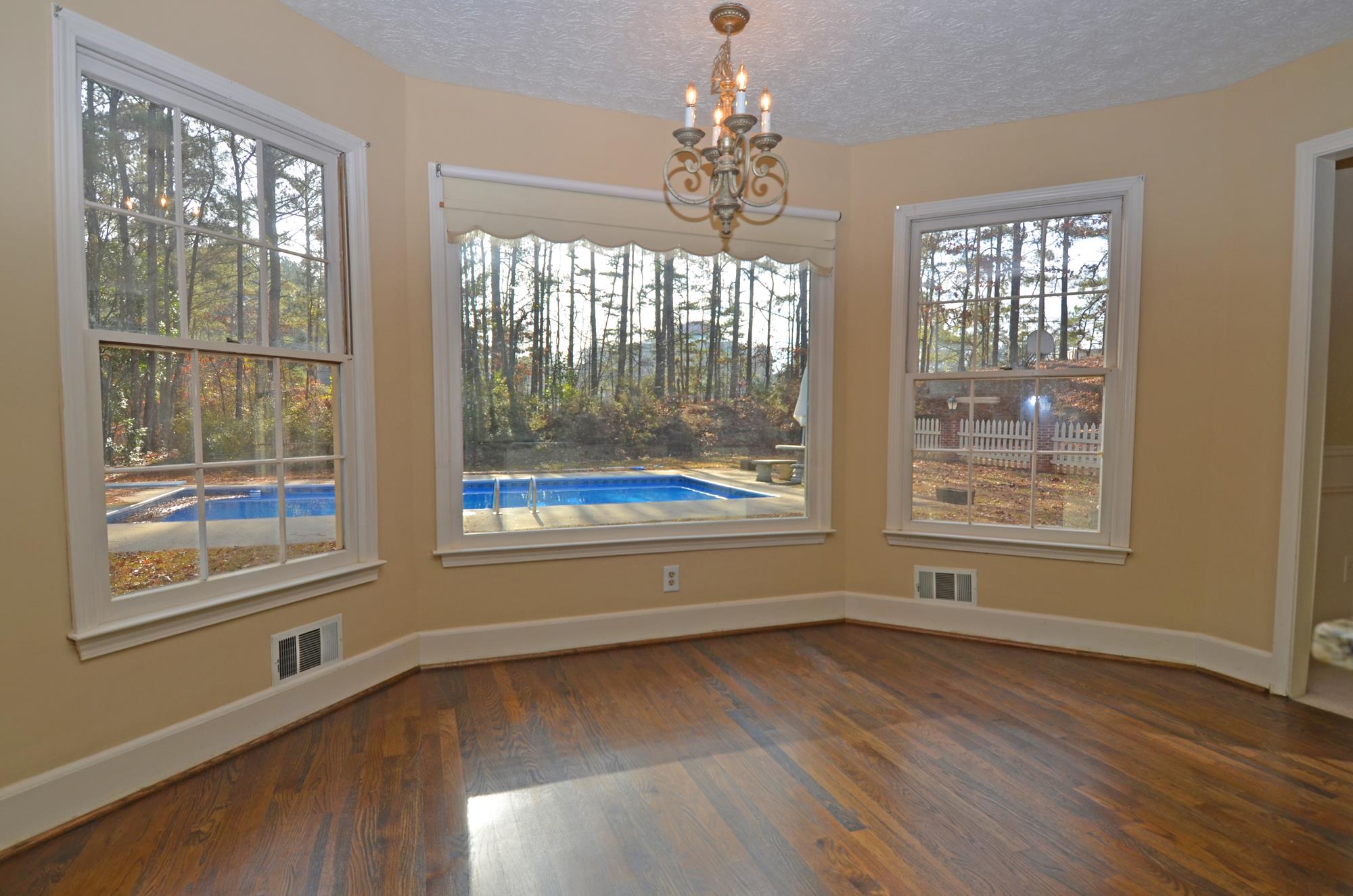 6021 E Gate Ct, Stone Mountain, GA 30087 photo 4