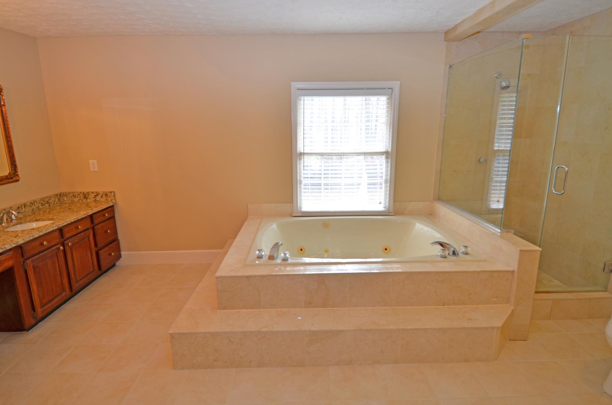 6021 E Gate Ct, Stone Mountain, GA 30087 photo 15
