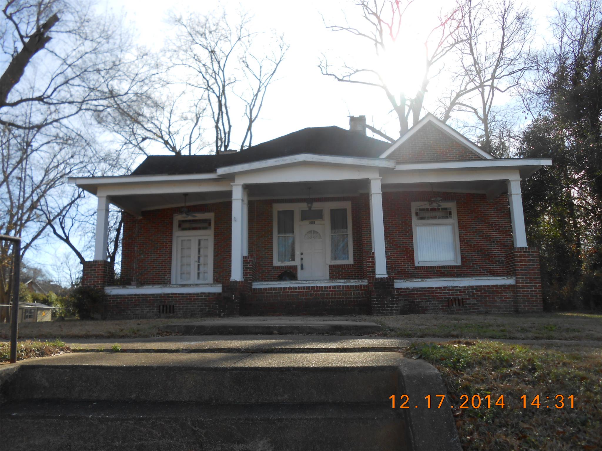 308 E 6th St, West Point, GA 31833 photo 1