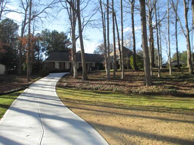 4566 Ridgegate Dr, Duluth, GA 30097 photo 1