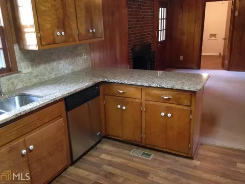 6135 Forest Dr, Covington, GA 30014 photo 11