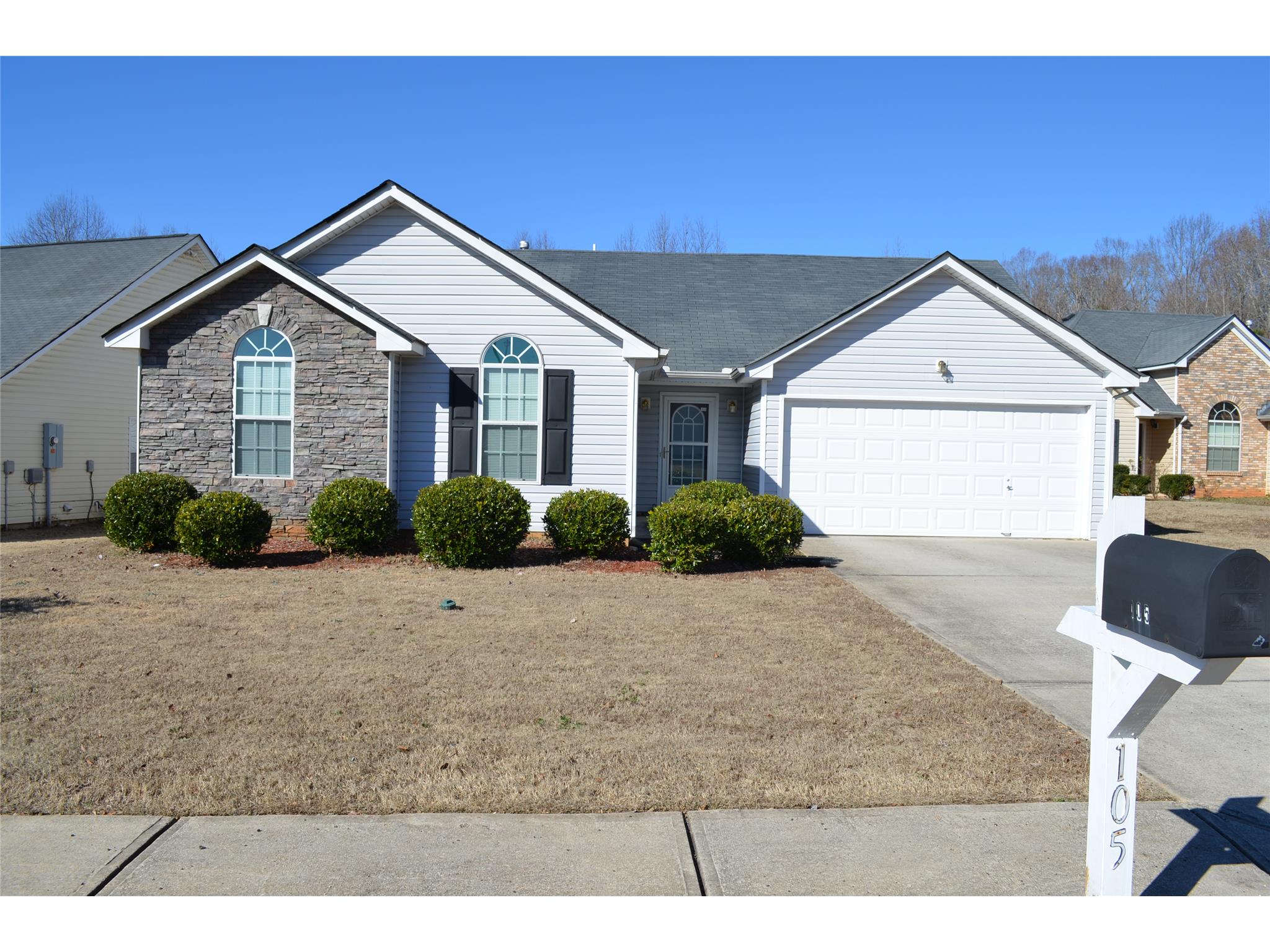105 Lassiter Dr, Covington, GA 30016 photo 1