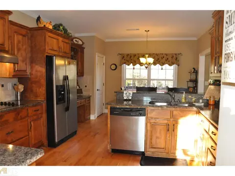 35 Cambridge Dr, Covington, GA 30014 photo 8
