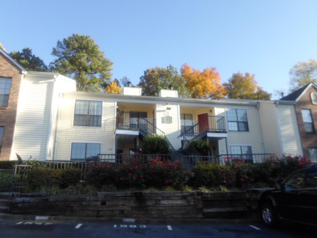 697 Windchase Ln, Stone Mountain, GA 30083 photo 1