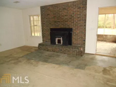 1101 Springdale Rd, Dublin, GA 31021 photo 6