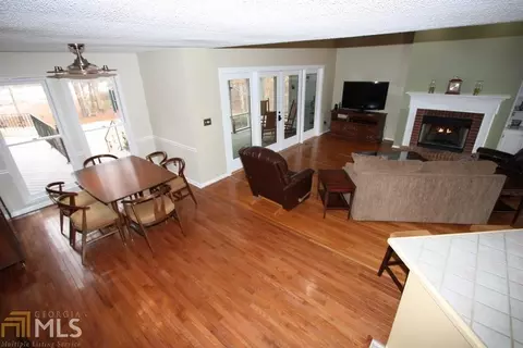 84 North Shr, Lagrange, GA 30240 photo 11