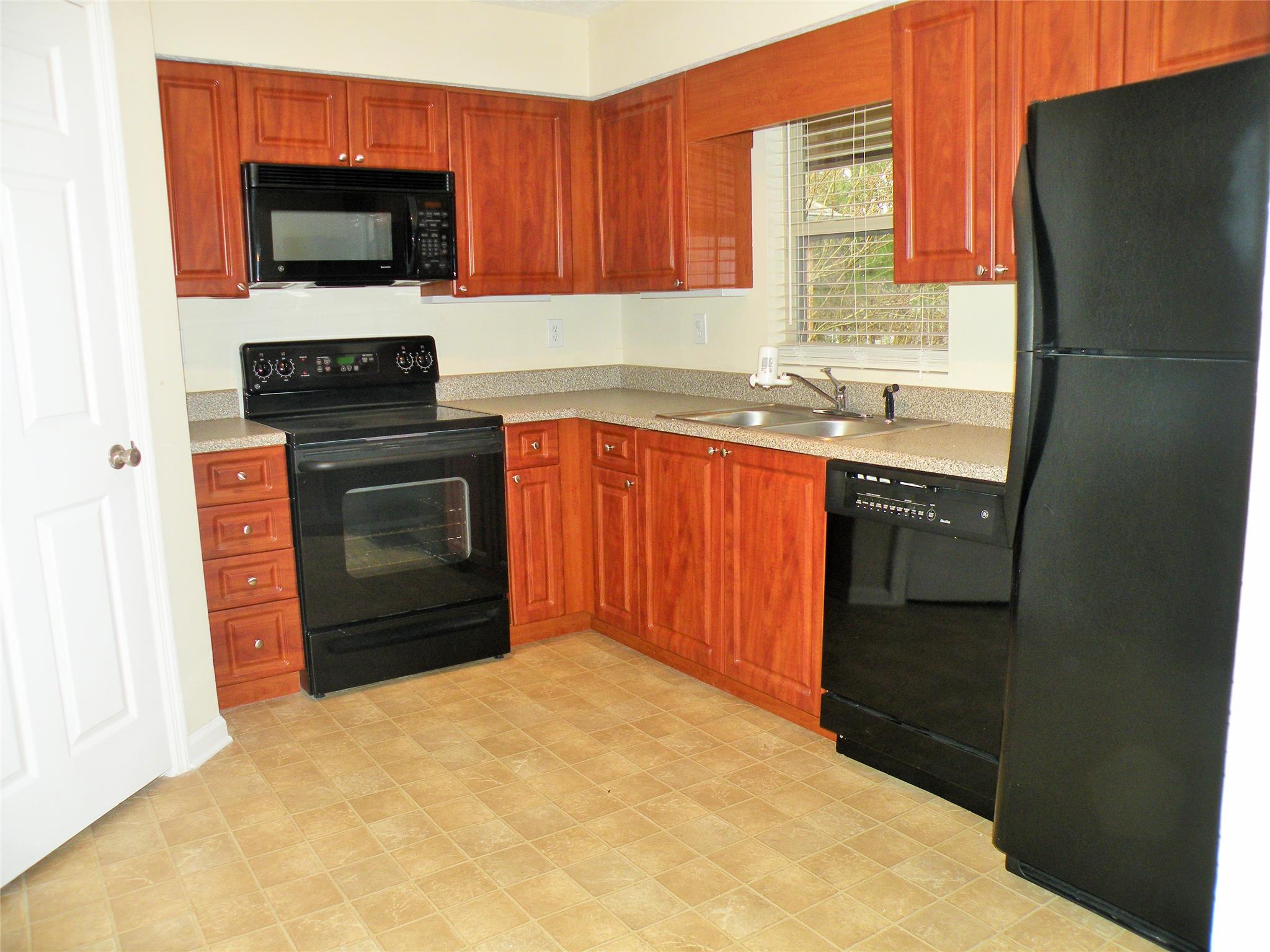 1615 Beaumont Cir, Duluth, GA 30096 photo 10