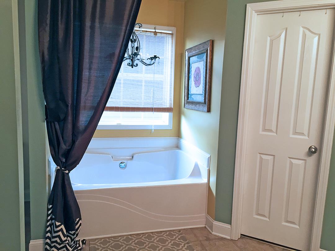 2076 Barberry Dr, Buford, GA 30519 photo 9