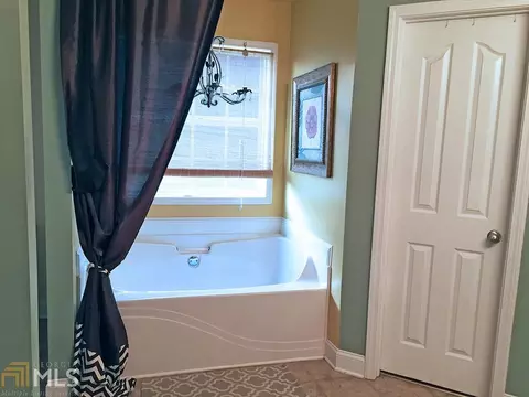 2076 Barberry Dr, Buford, GA 30519 photo 9