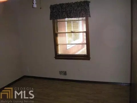 989 Dixie Dr, Jonesboro, GA 30236 photo 11