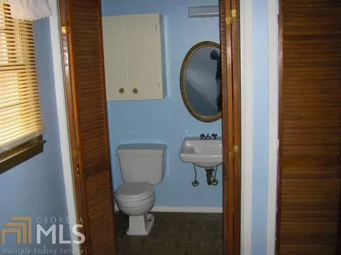 989 Dixie Dr, Jonesboro, GA 30236 photo 9