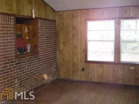 989 Dixie Dr, Jonesboro, GA 30236 photo 5