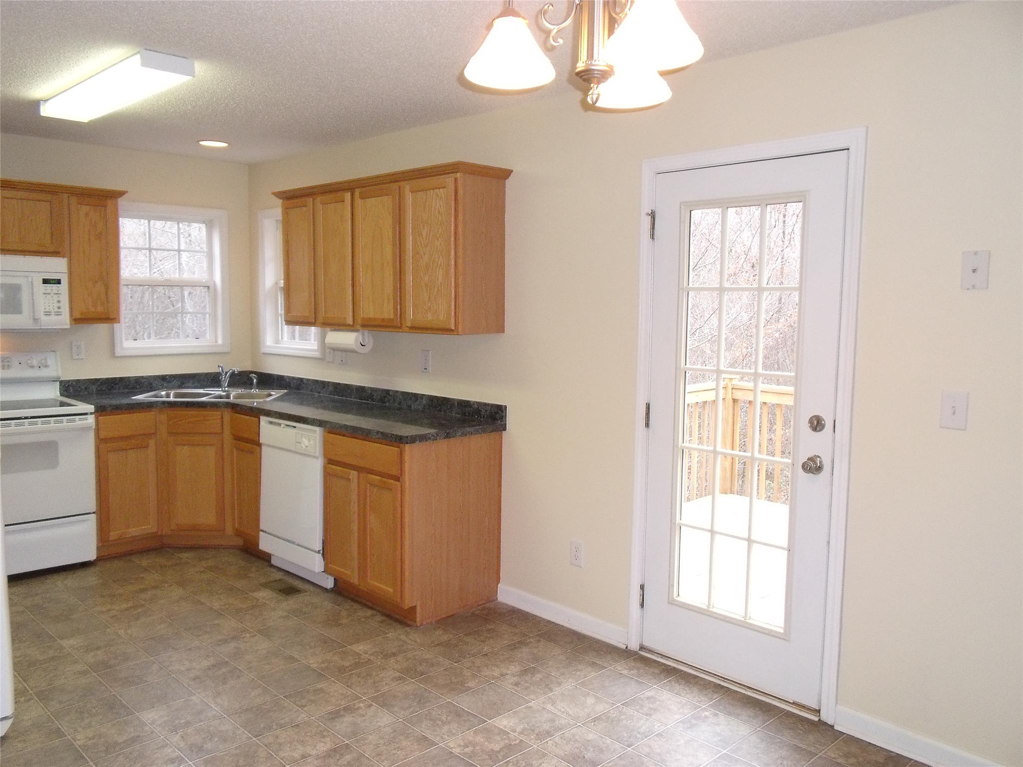 310 Greentree Trl, Temple, GA 30179 photo 7