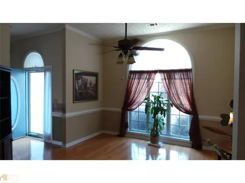 156 Taylor Len Dr, Lagrange, GA 30240 photo 2