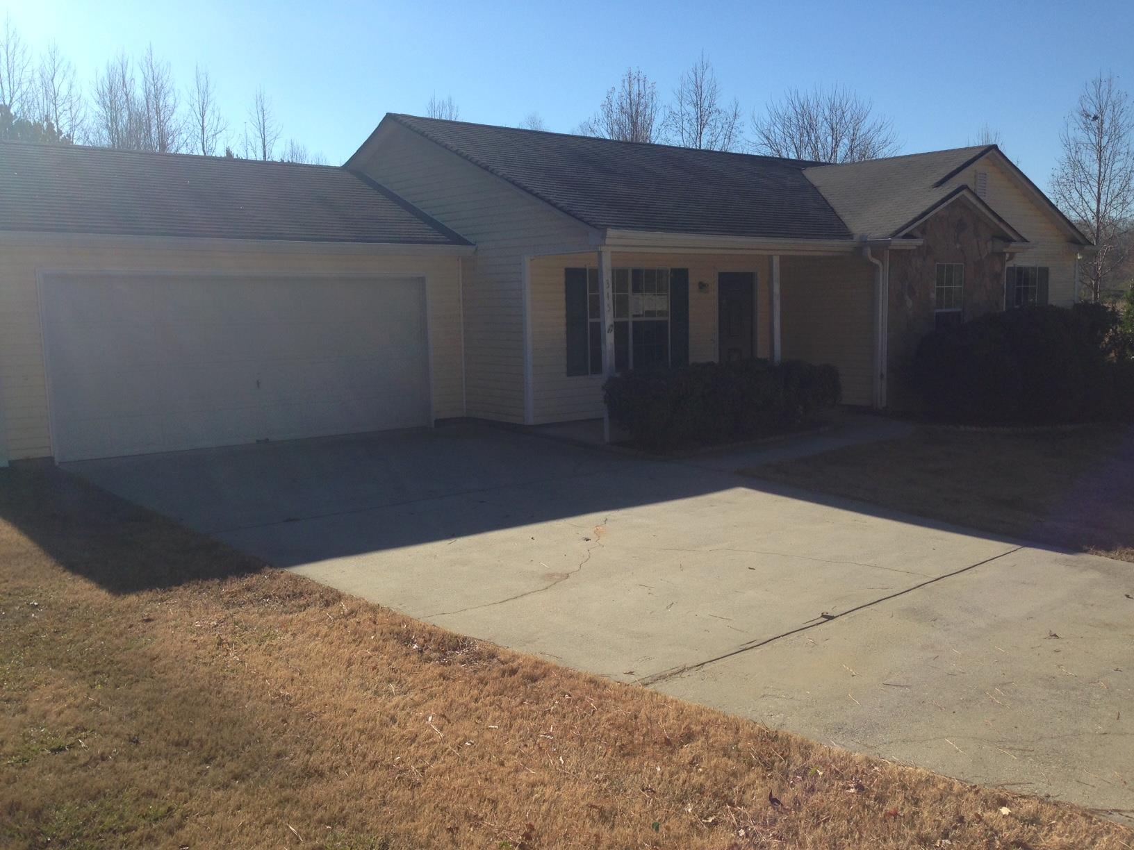 345 Walker Dr, Monroe, GA 30655 photo 1