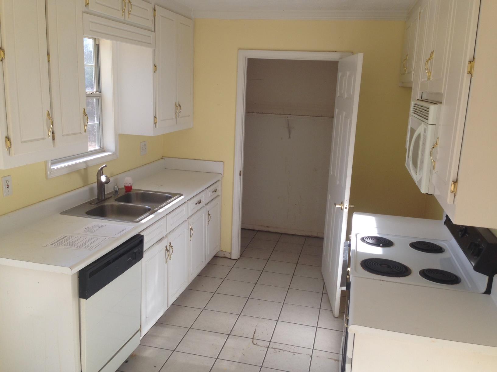 345 Walker Dr, Monroe, GA 30655 photo 5