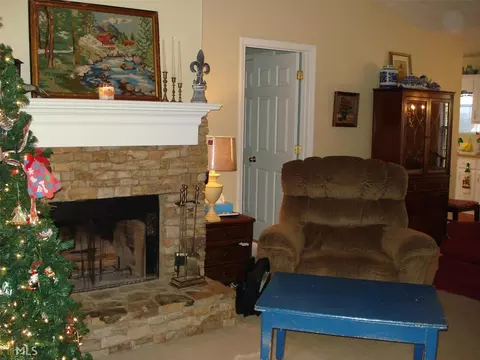 128 Oak Hill Rd, Covington, GA 30016 photo 4
