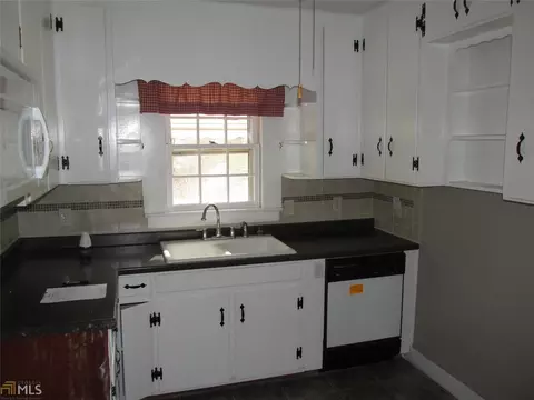 123 Cleaveland Dr, Lagrange, GA 30241 photo 5