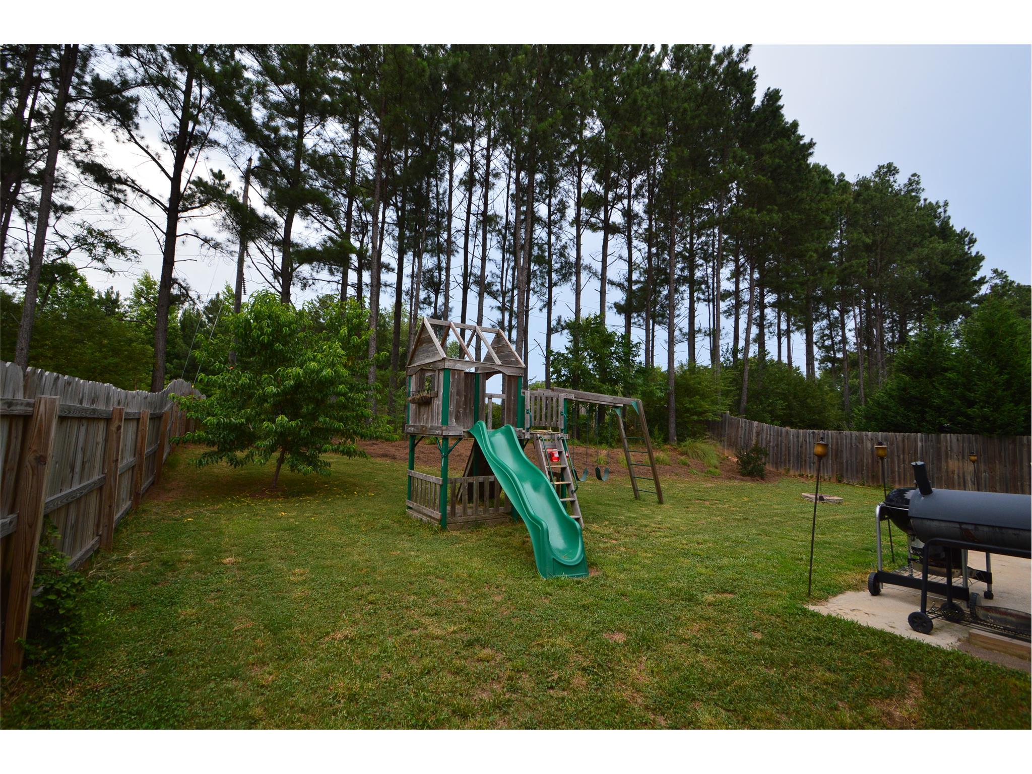 2011 Massey Ln, Winder, GA 30680 photo 22